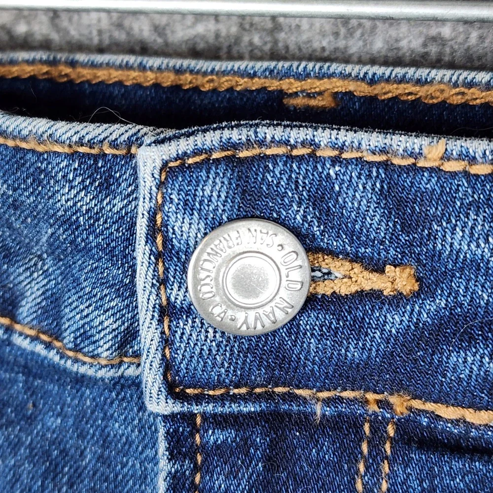 Old Navy Bermuda Shorts Womens 16 Blue Denim Cuffed Stretch Mid Rise Casual